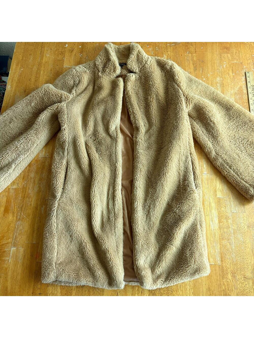 Hers & Mine Teddy Coat Womens M Tan Faux Fur Plush Open Front Jacket Warm Soft